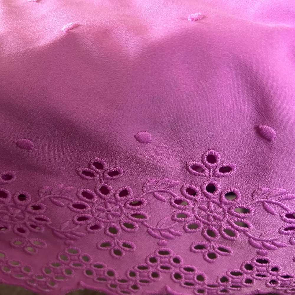 *Simply Styled Woman’s Top - Picture 7 of 8